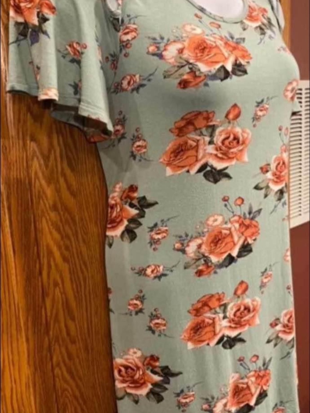 Floral Tunic Top With Shoulder Cutout Detail, Size Large